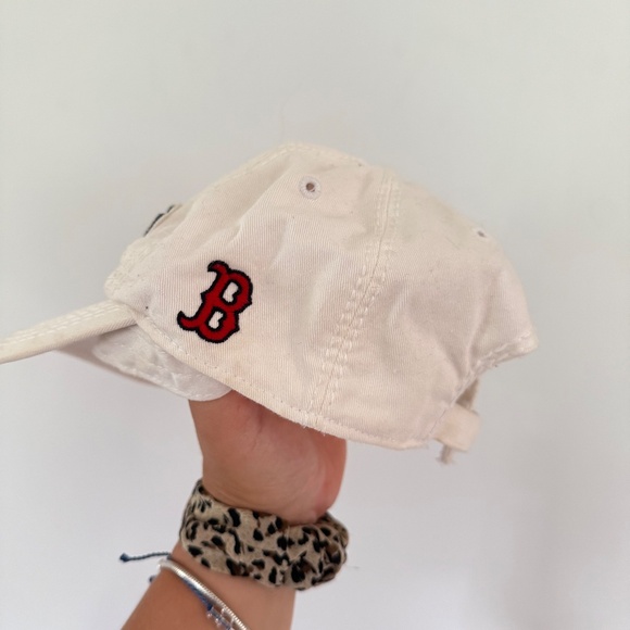 Red Sox Boston White and Red Baseball Cap OS - Picture 5 of 7